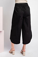 SOLID CROPPED PANTS